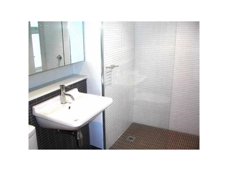 304/122  Ormond Rd, Elwood VIC 3184