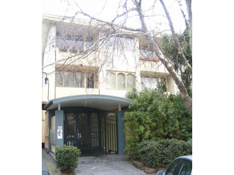 11/1  Acland Street, St Kilda VIC 3182