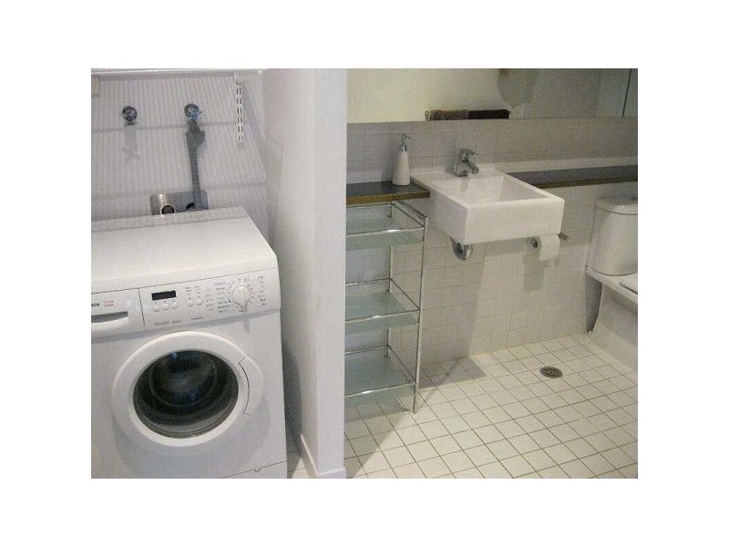 703/18 Waterview Walk, Docklands VIC 3008