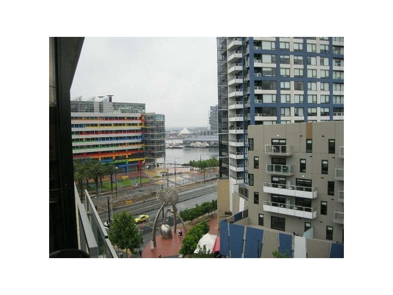 703/18 Waterview Walk, Docklands VIC 3008
