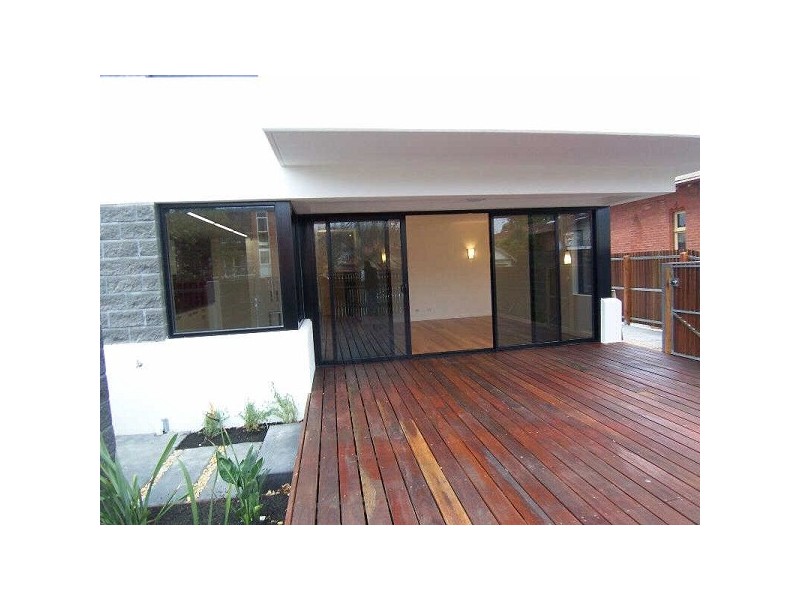 3/2a  Tiuna Grv,, Elwood VIC 3184