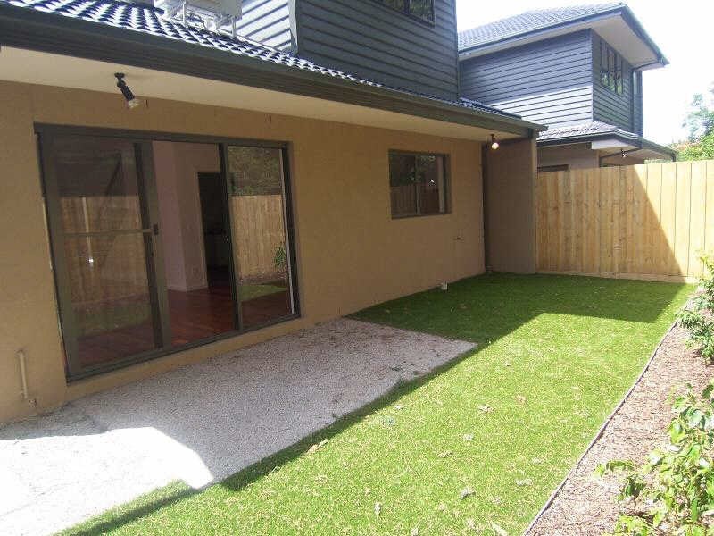 2/63  Victor Road, Bentleigh East VIC 3165