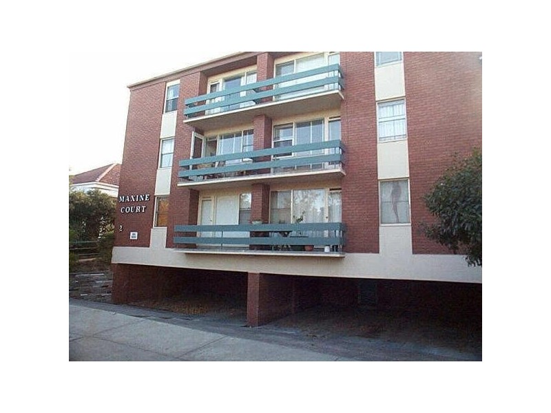 8/2  Selwyn Avenue, Elwood VIC 3184