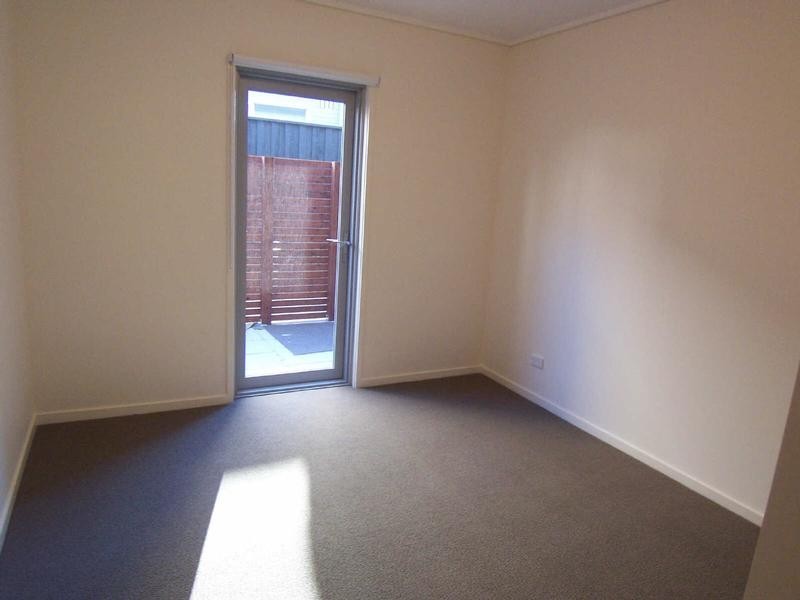 4/25  Kooyong Road, Armadale VIC 3143