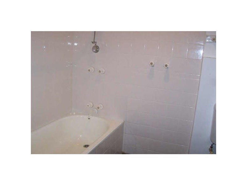 4/244  Barkly Street, St Kilda VIC 3182