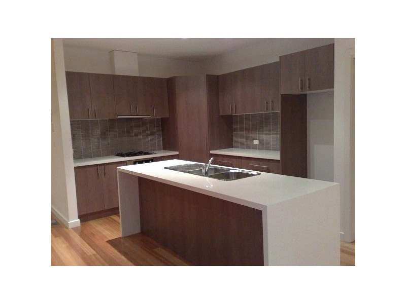 2/1  Draper Street, Mckinnon VIC 3204