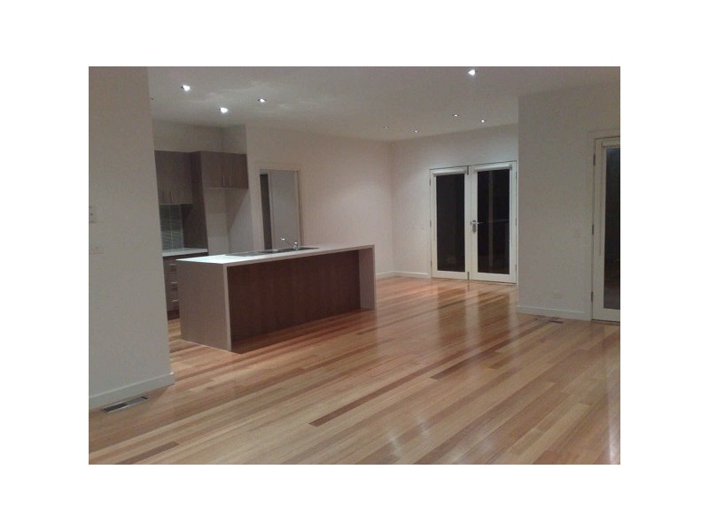 2/1  Draper Street, Mckinnon VIC 3204