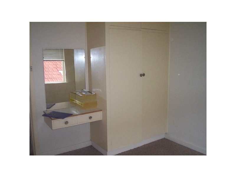 10/19  Pine Avenue, Elwood VIC 3184