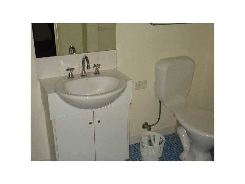 6/15  Acland Street, St Kilda VIC 3182