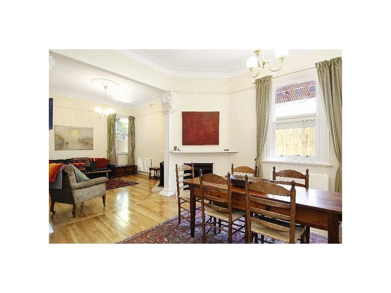 8  Mary Street, St Kilda West VIC 3182