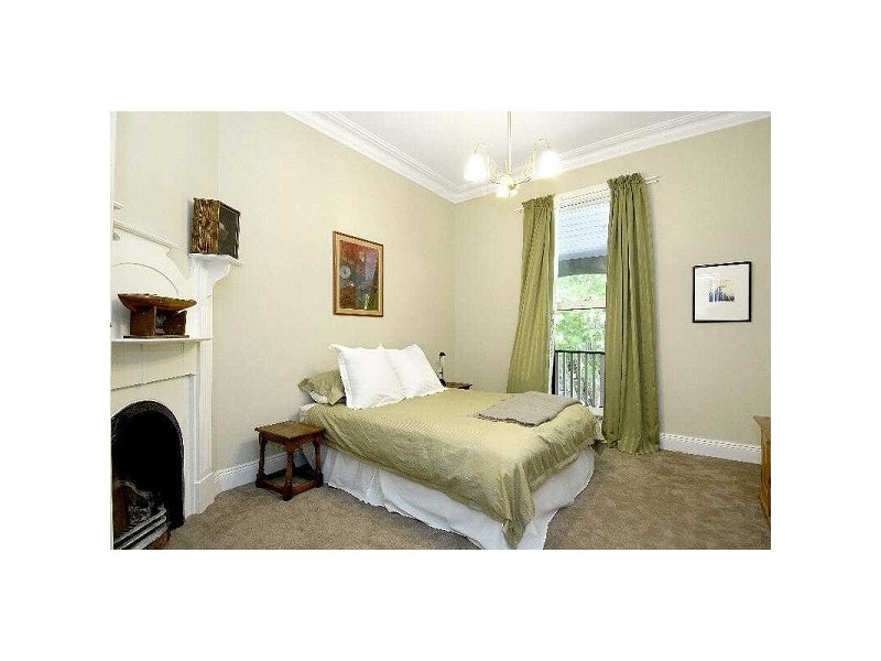 8  Mary Street, St Kilda West VIC 3182