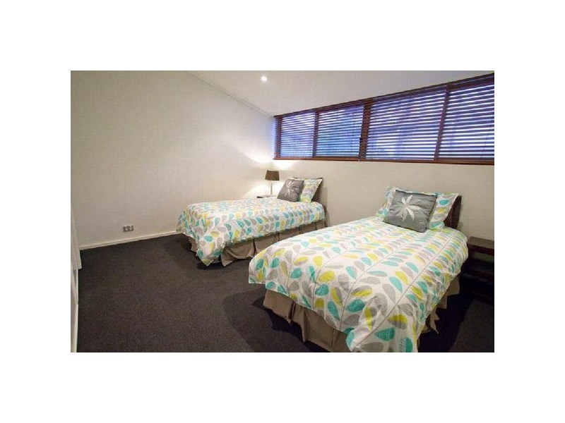 2/343  Beaconsfield Parade, St Kilda West VIC 3182