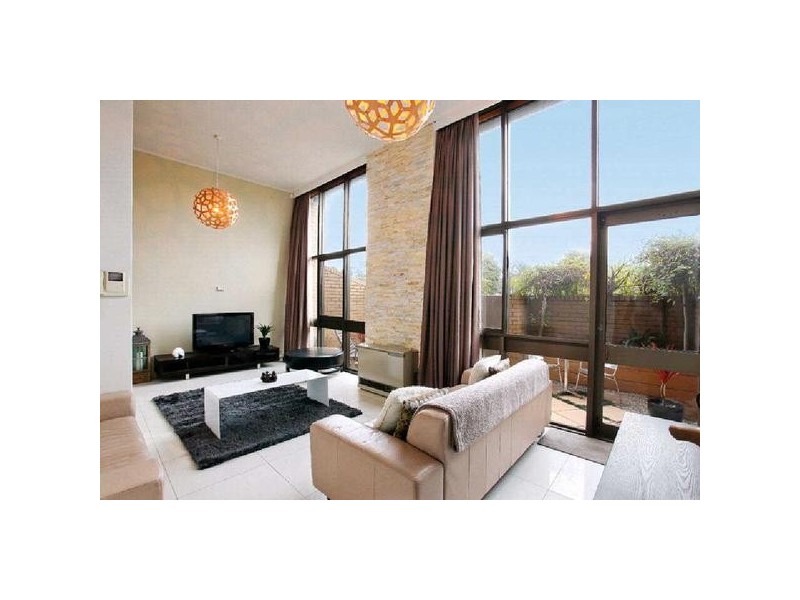 2/343  Beaconsfield Parade, St Kilda West VIC 3182