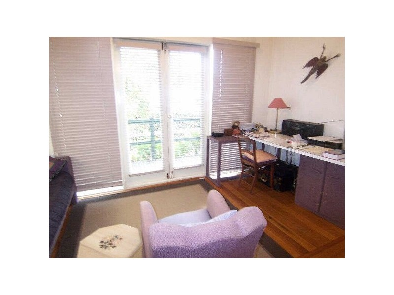 1A/19  Marine Parade, St Kilda VIC 3182