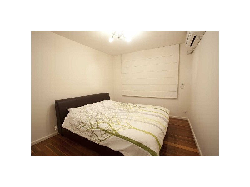 1/2  Crimea Street, Caulfield North VIC 3161