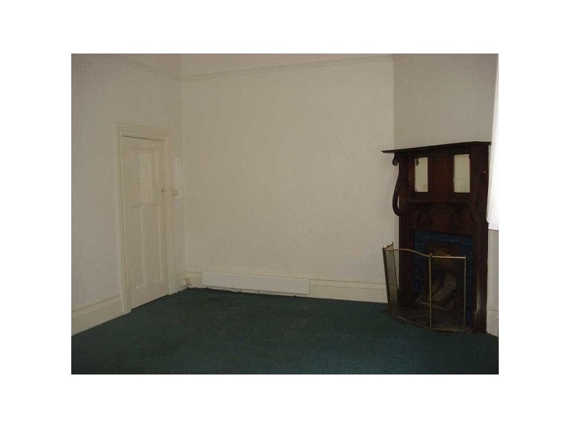 2/18  Gurner Street, St Kilda VIC 3182