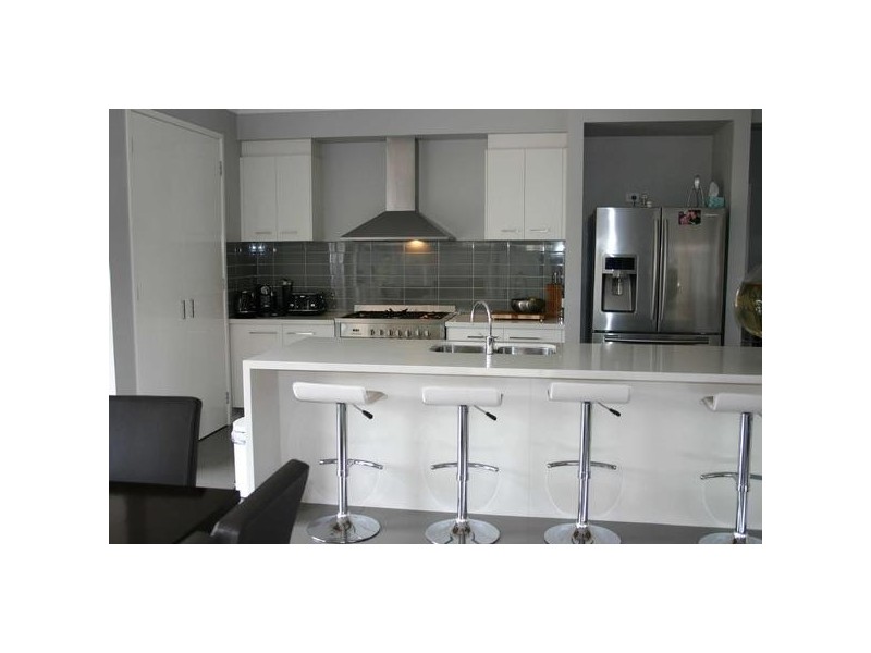 29  Connewara Crescent, Clyde North VIC 3978