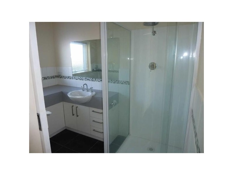 2/34  Williams Street, Frankston South VIC 3199