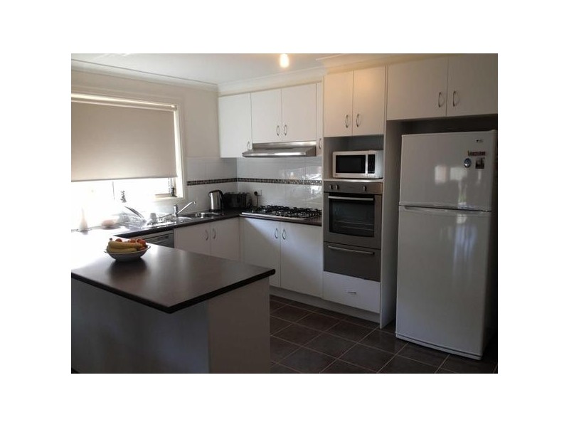 14  Eden Avenue, Skye VIC 3977