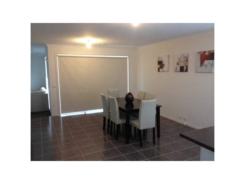 14  Eden Avenue, Skye VIC 3977