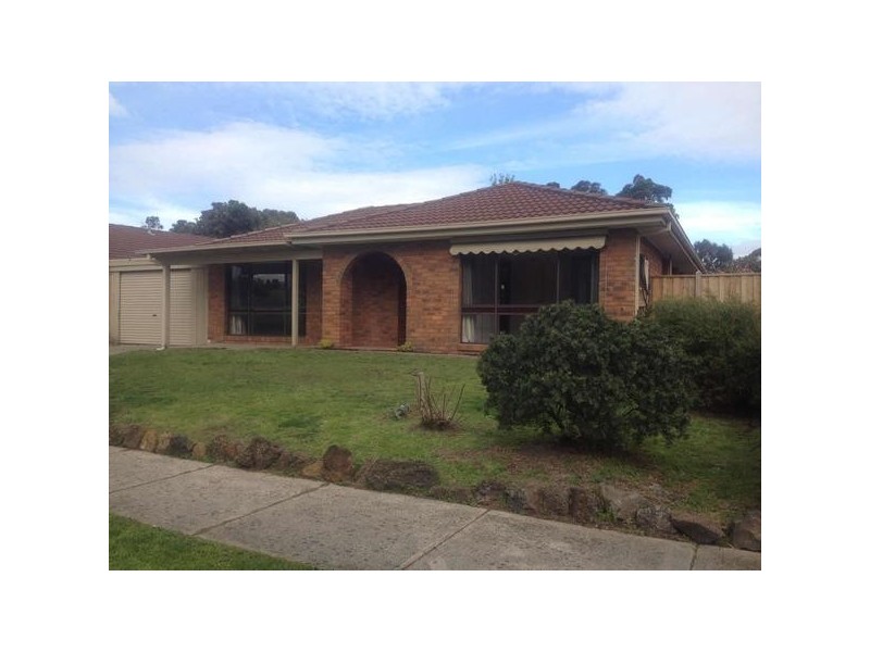 101  Dunsterville Crescent, Frankston VIC 3199
