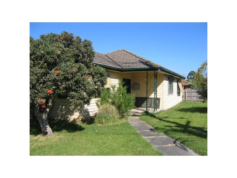 2  Belvedere Road, Seaford VIC 3198