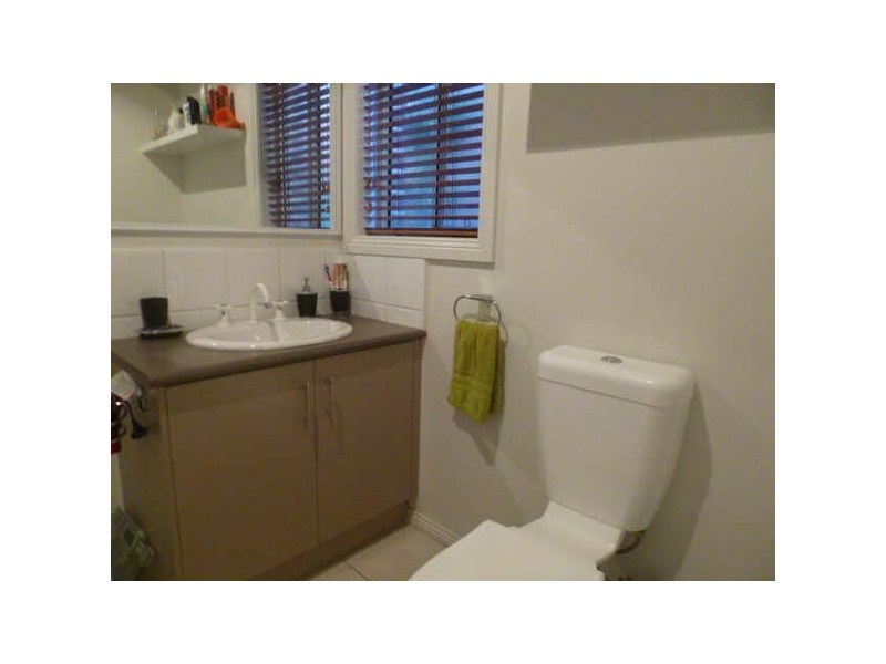 13 Riviera Drive, Pakenham VIC 3810