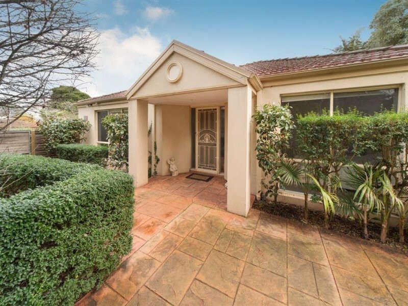 8  Orchard Grove, Frankston South VIC 3199