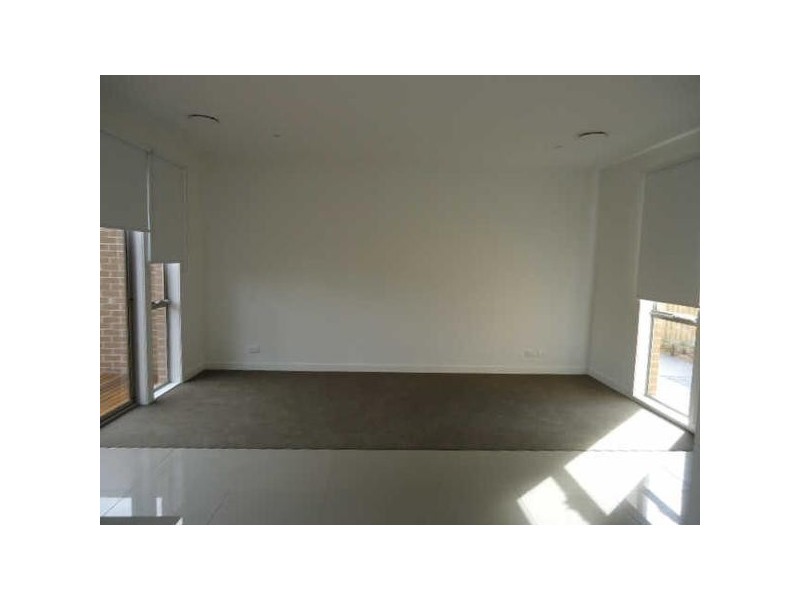 2/4  Denbigh Street, Frankston South VIC 3199