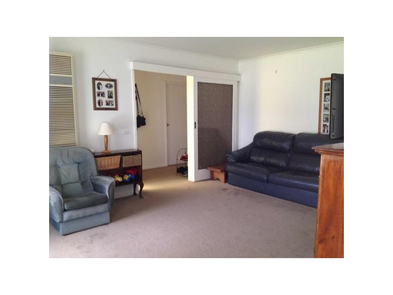 8  Coora Court, Frankston VIC 3199