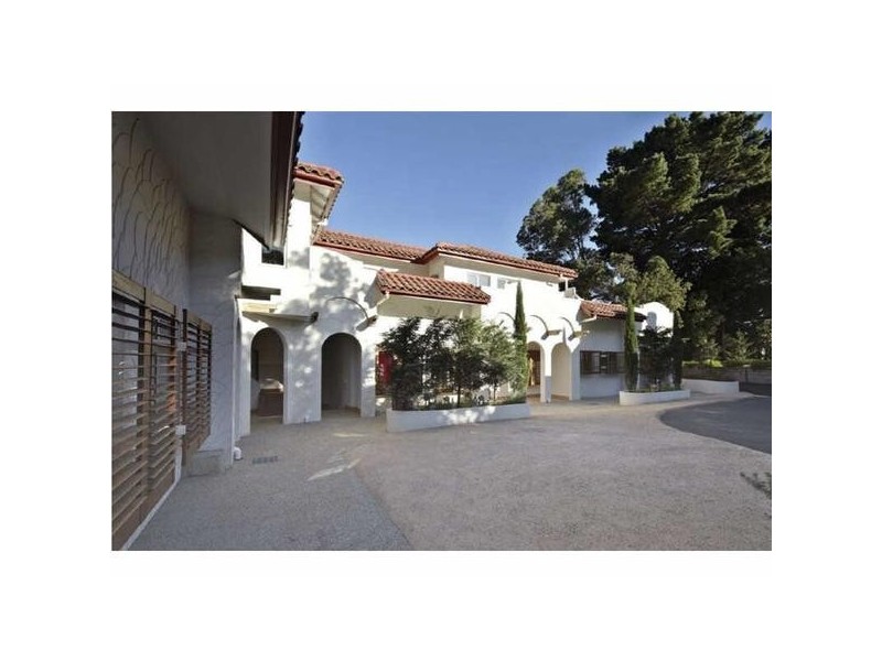 4/32  Pine Hill Drive, Frankston VIC 3199