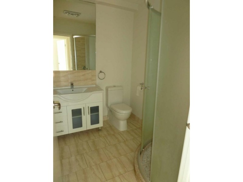 4/32  Pine Hill Drive, Frankston VIC 3199