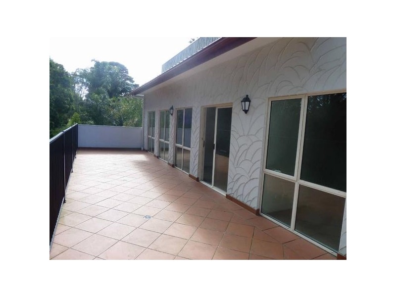 4/32  Pine Hill Drive, Frankston VIC 3199