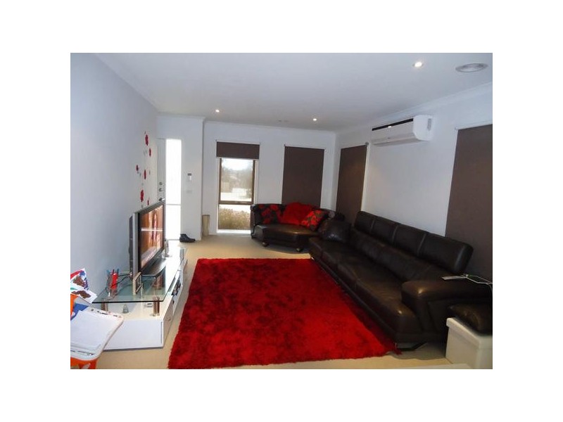 15/35  Lily Way, Skye VIC 3977