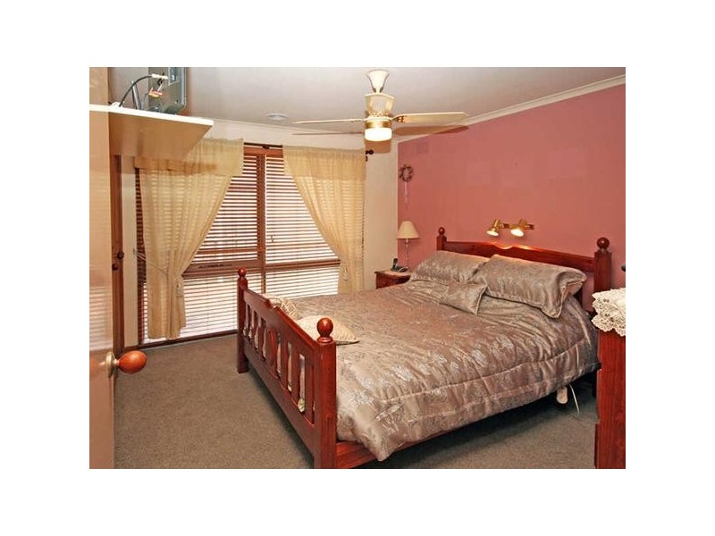 5  Tongola Court, Cranbourne VIC 3977