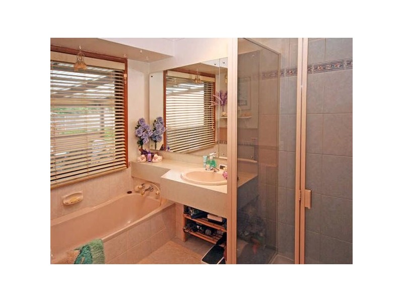 5  Tongola Court, Cranbourne VIC 3977