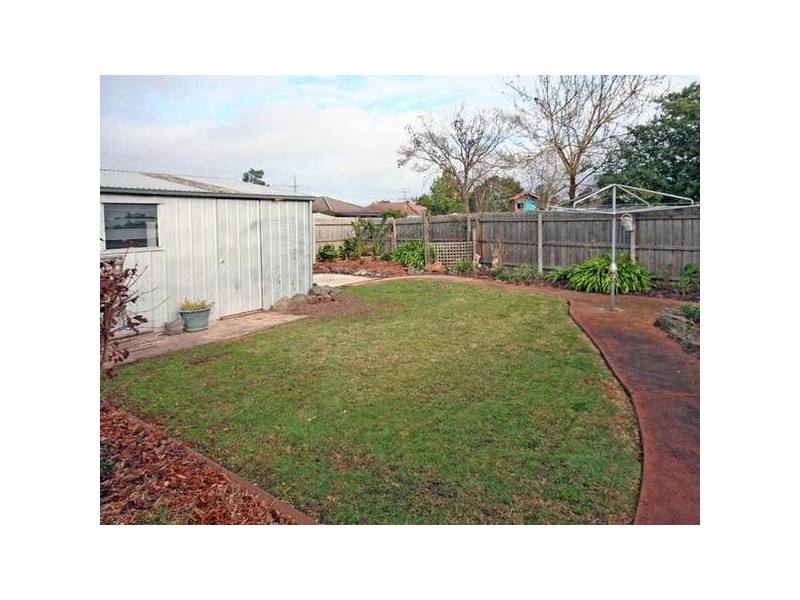 5  Tongola Court, Cranbourne VIC 3977