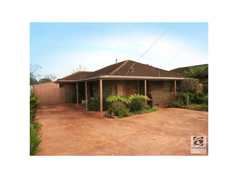 5  Tongola Court, Cranbourne VIC 3977