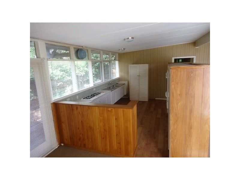 33 Wynden Drive, Frankston VIC 3199
