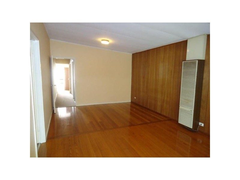 33 Wynden Drive, Frankston VIC 3199