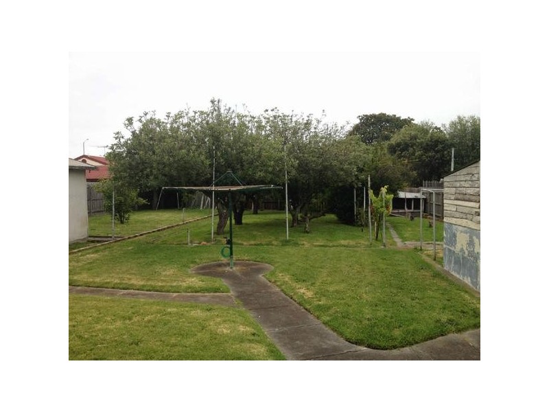 23  Lewis Street, Frankston VIC 3199