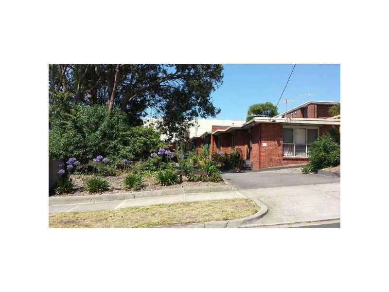 1/2 Mereweather Avenue, Frankston VIC 3199