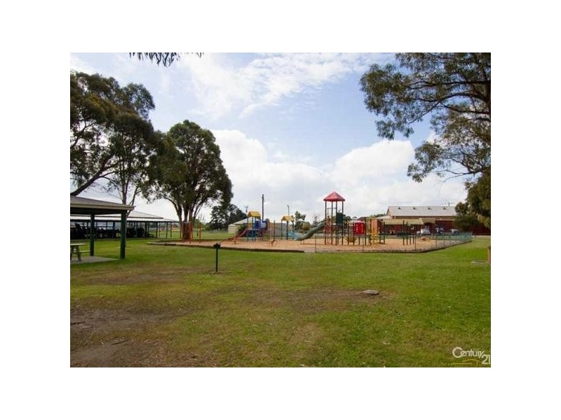 3/2  Blacks Camp Road, Somerville VIC 3912