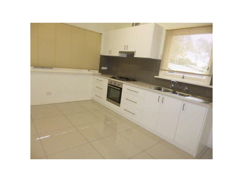 23 Raymond Road, Seaford VIC 3198