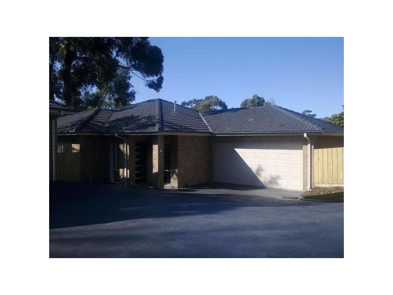 4/2  Wettenhall Road, Frankston VIC 3199