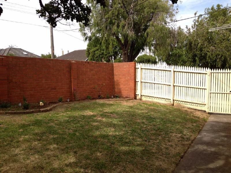 1/1  Catherine Parade, Frankston VIC 3199