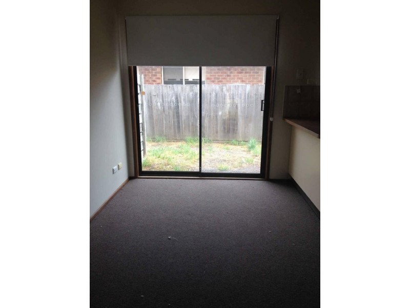 2/169  Seaford Road, Seaford VIC 3198