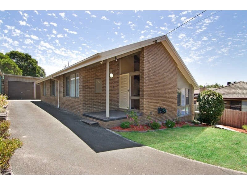 11 Kareela Road, Frankston VIC 3199