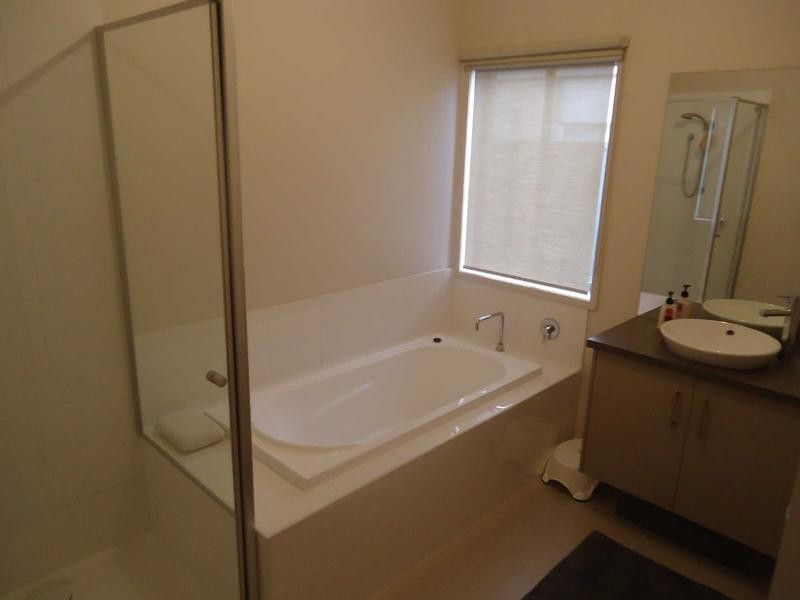 3 Datura Avenue, Cranbourne North VIC 3977