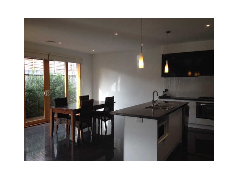 2A  Corlett Street, Frankston VIC 3199